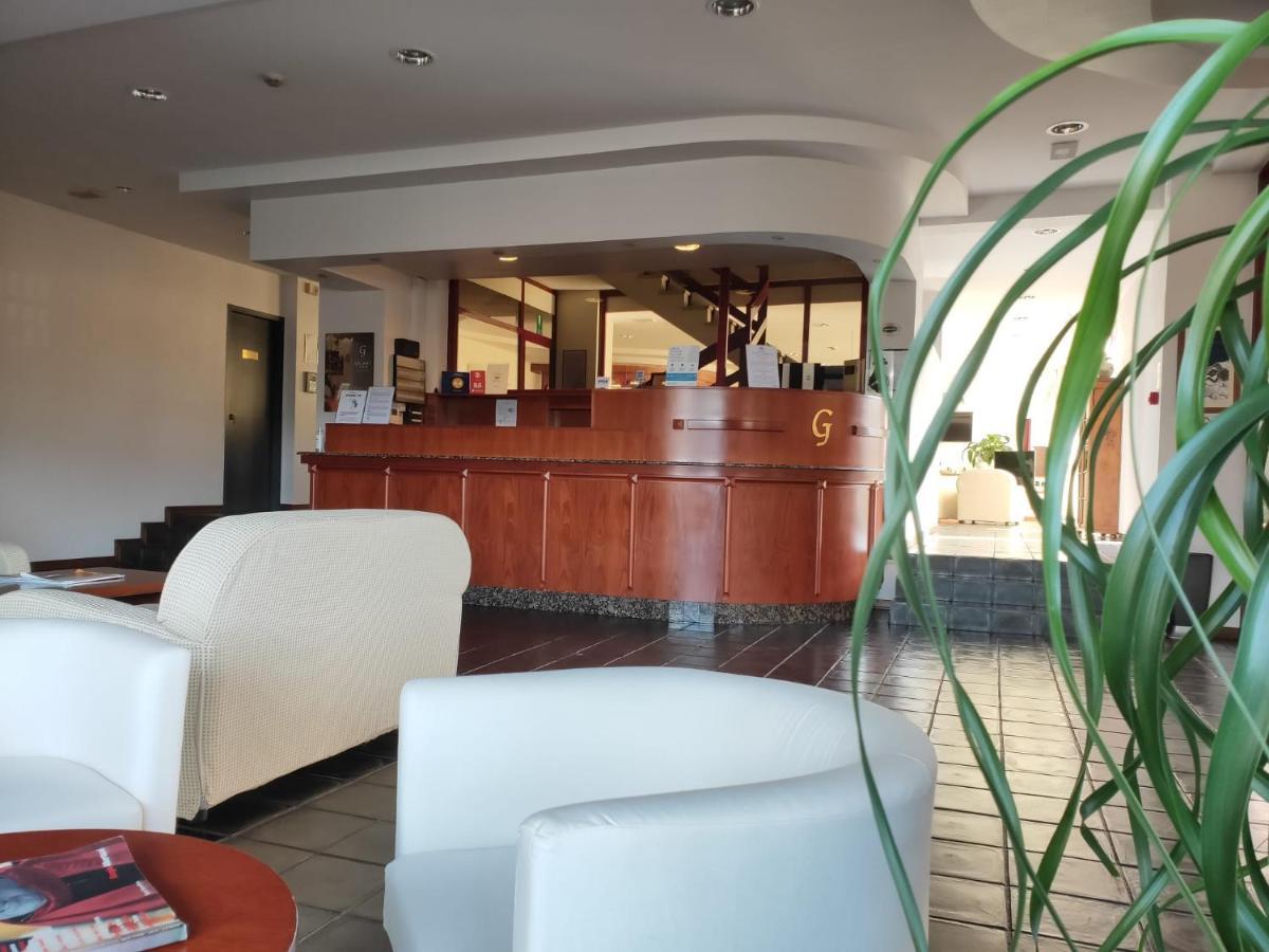 Hotel Galant Венария Реале Екстериор снимка